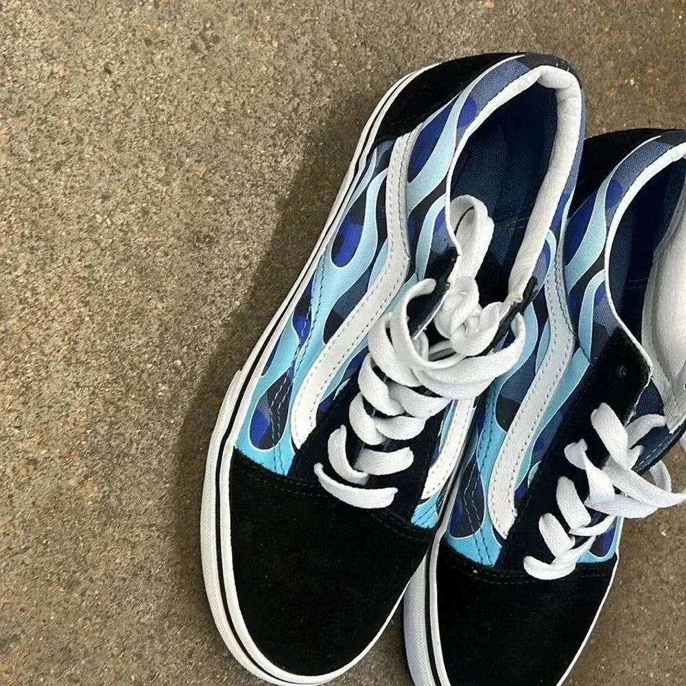 OLD SKOOL SHOES KID CAMO FLAME BLUE ICE CAMO size 5